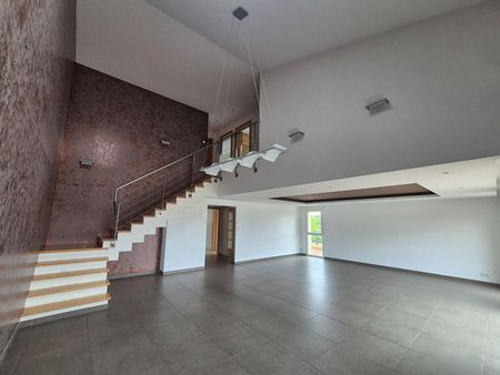 Appartement T5 près de GOLBEY à louer - Photo 3