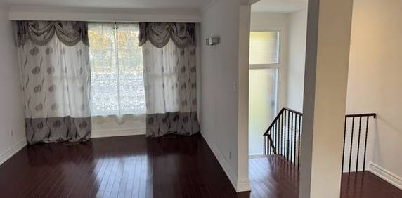 3-Bedroom Home (Bloor St. & Cawthra Rd.) - Photo 2