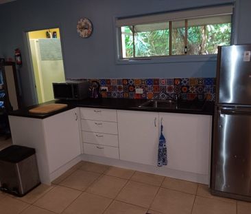 Daisy Hill - Photo 3