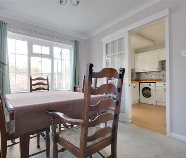 3 bedroom end of terrace house to rent - Photo 6