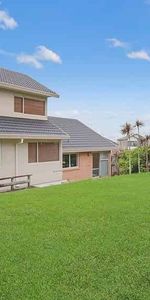 Spacious 3-bedroom home in Unsworth Heights - Photo 3