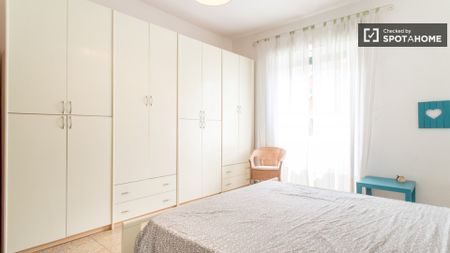 Via Mario Menghini, Rome, Lazio 00179 - Photo 3