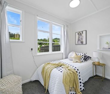 Large Family Home - Photo 5