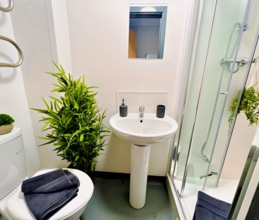 Deluxe En-Suite - Photo 6