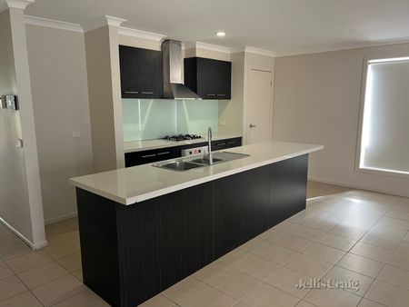 4 Ionian Way, Point Cook - Photo 4