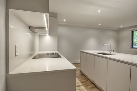 1525 Avenue Victoria - Photo 3