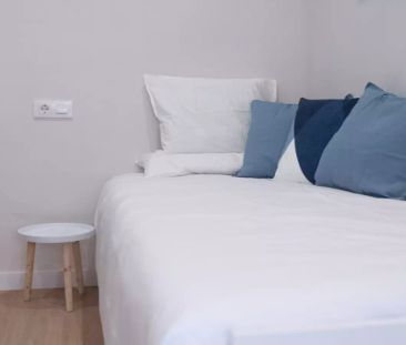 Room in a shared 5-bedroom apartment for rent in la Dreta de l'Eixample. - Foto 2