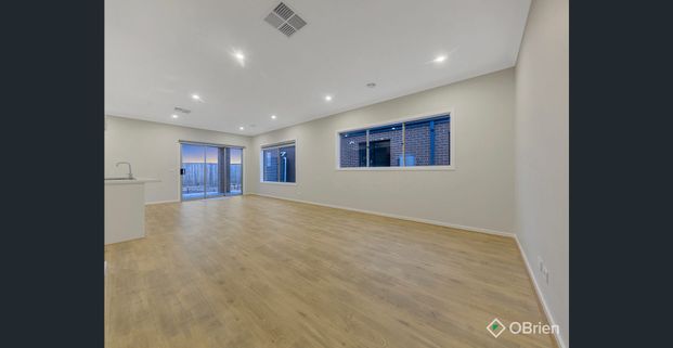 Spacious Family Home with Two Living Areas in Prime Bonnie Brook Location - Photo 1