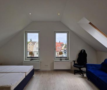 Dwupoziomowe 77 m² z miejscem parkingowym - Photo 3