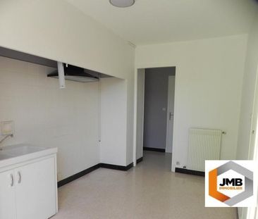 Location Appartement 2 pièces 56m² MILLAU 12100 - Photo 3