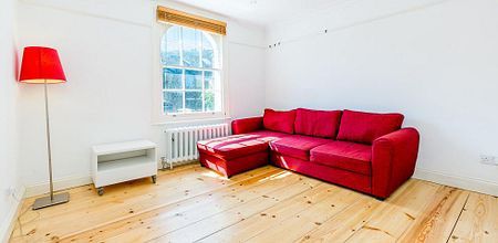 Lovely 1 Bed in the heart of Camden Town! - Photo 2