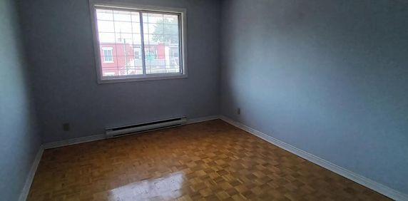 MONTRÉAL NORD 4 1/2 AVEC TERRASSE - Photo 2