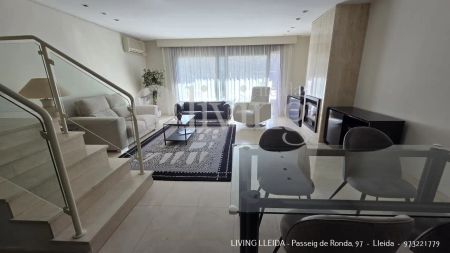 Casa o chalet de alquiler en Carrer Vall de Boi, Ciutat Jardí - Photo 2