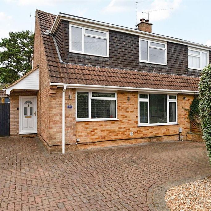 4 bedroom semi-detached house to rent - Photo 1