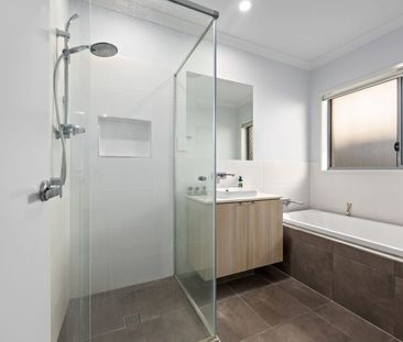 15 Acason Way, Ripley, Qld 4306 - Photo 2