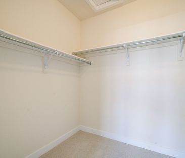 For Lease - 3087 Meadowridge Drive, Oakville, Ontario - Photo 6