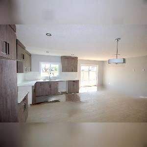 121-3 Bed 2.5 Bath Townhouse Dbl Garage For Rent Leduc - Photo 4