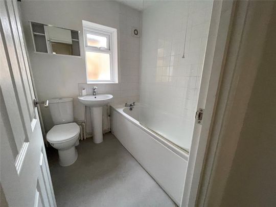 2 bedroom maisonette to rent - Photo 1