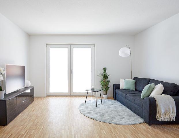 Großzügige 5 Zimmer Wohnung mit Balkon zu vermieten! - Foto 1