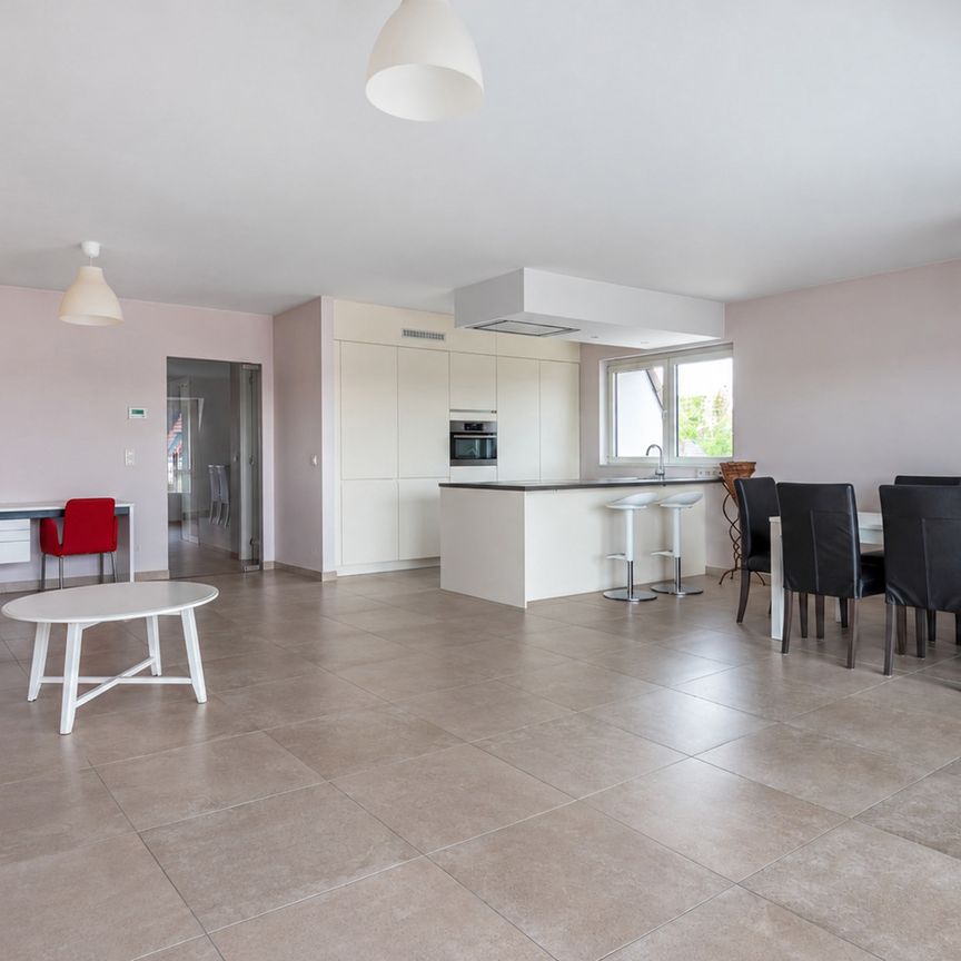 Appartement te huur in Kontich met 3 slaapkamers - Photo 1