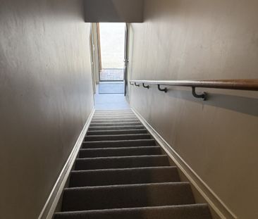 Spacious 2-Bedroom Apartment with Utility Room – Water & Power Incl... - Photo 4