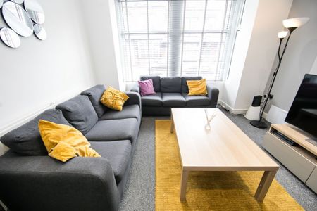 Winston Gardens, Headingley, Leeds - Photo 2