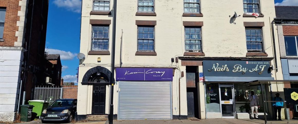 Lord Street, Leigh WN7, London - Photo 1