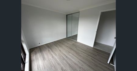 Single Storey Home - Photo 2