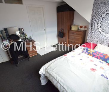 5 Bedroom Mid Terraced House for rent in Brudenell View - Photo 6