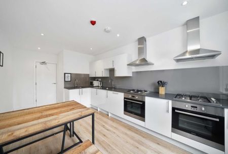 Price £1,200 pcm - Available 18/04/2026 - Furnished - Photo 4