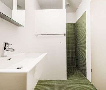 Hochwertige 4.5-Zimmerwohnung mit Terrasse in sonniger Lage - Photo 3