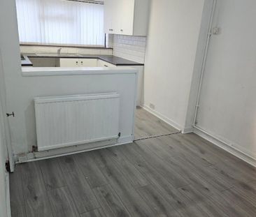 3 bedroom house to rent - Photo 3