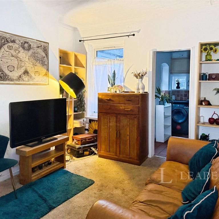 2 bedroom house to rent - Photo 1