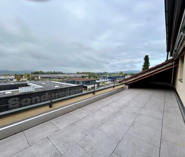 helle Dachwohnung mit sonniger Terrasse - Photo 6