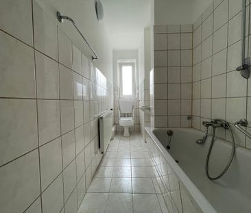 Renovierte 3-Zimmerwohnung mit 79m² Wohnfläche in begehrter Stadtteillage - Pempelfort! - Foto 1