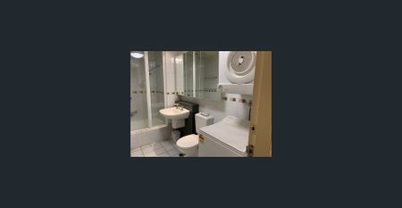 Affordable furnished apartment right in the heart of the city - Photo 5