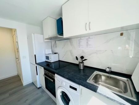 Calle León, Getafe, Community of Madrid 28903 - Photo 2