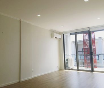 Modern 1 bedroom apartment in Bankstown for lease. - Photo 6