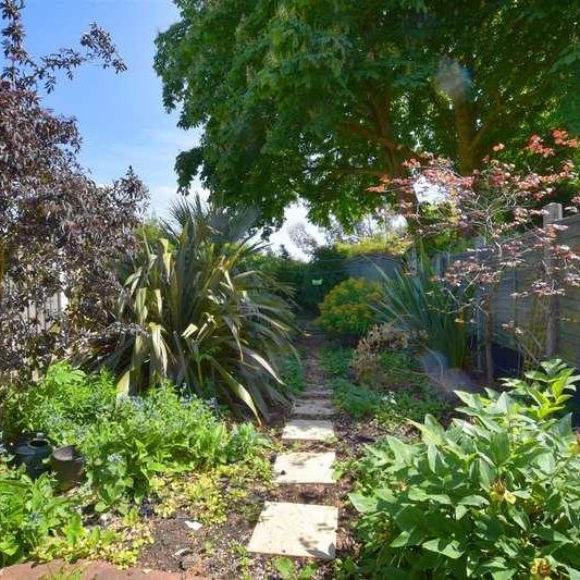 Cowslip Road, South Woodford, E18 - Photo 1