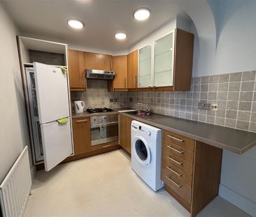 16 Markwick Terrace, St Leonards On Sea St. Leonards-On-Sea TN38 0RE - Photo 6