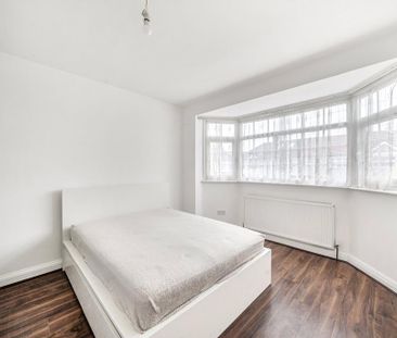 3 bedroom terraced house to rent - Photo 4