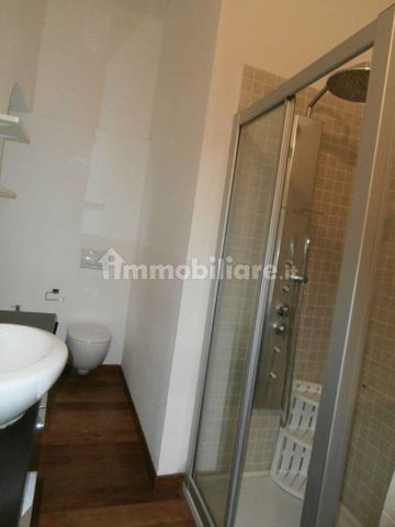 Trilocale via Pietro Nava 14, Centro, Lecco - Photo 3