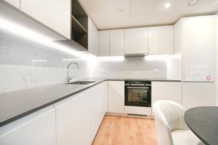 225 Marsh Wall, London, E14 - Photo 2