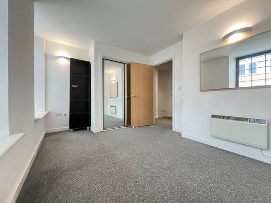 1 Bed Flat, Queens Road, NG2 - Photo 1