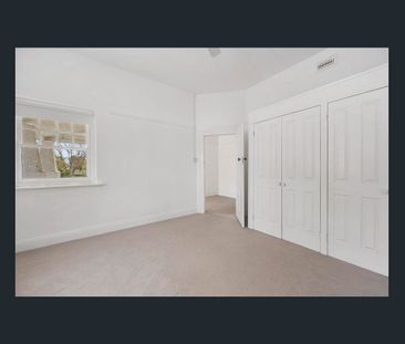 Located in a much sought after central Ballarat location, this beau... - Photo 4