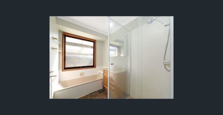 Tradesperson's Delight! - Photo 3