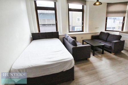 1 bedroom Flat To Let - Photo 5