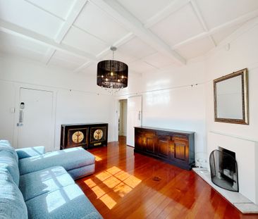 Charming Apartment Gem on Newton Road, Mount Eden! - Photo 4