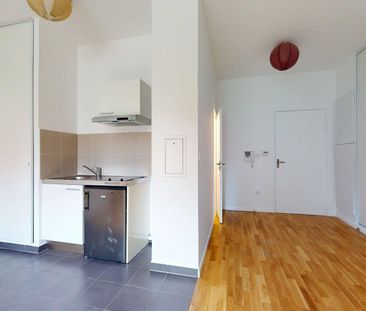 Location Appartement 1 pièce 35m² - Photo 3