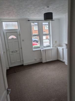 2 bedroom semi-detached house to rent - Photo 1